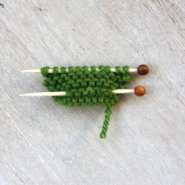 knitting pin - pure wool - "walk in the forest"