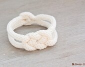 French knitted cotton bracelet | White | Pearl button