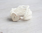 Bracelet made with organic wool and silk | handspun | hart wood button