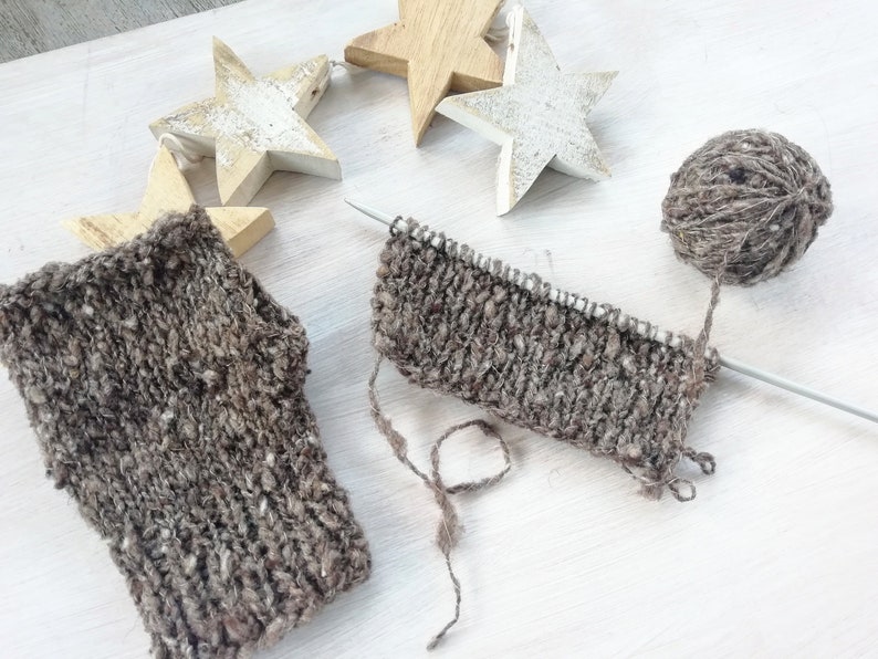 Hand-knitted mittens fingerless gloves organic wool image 3