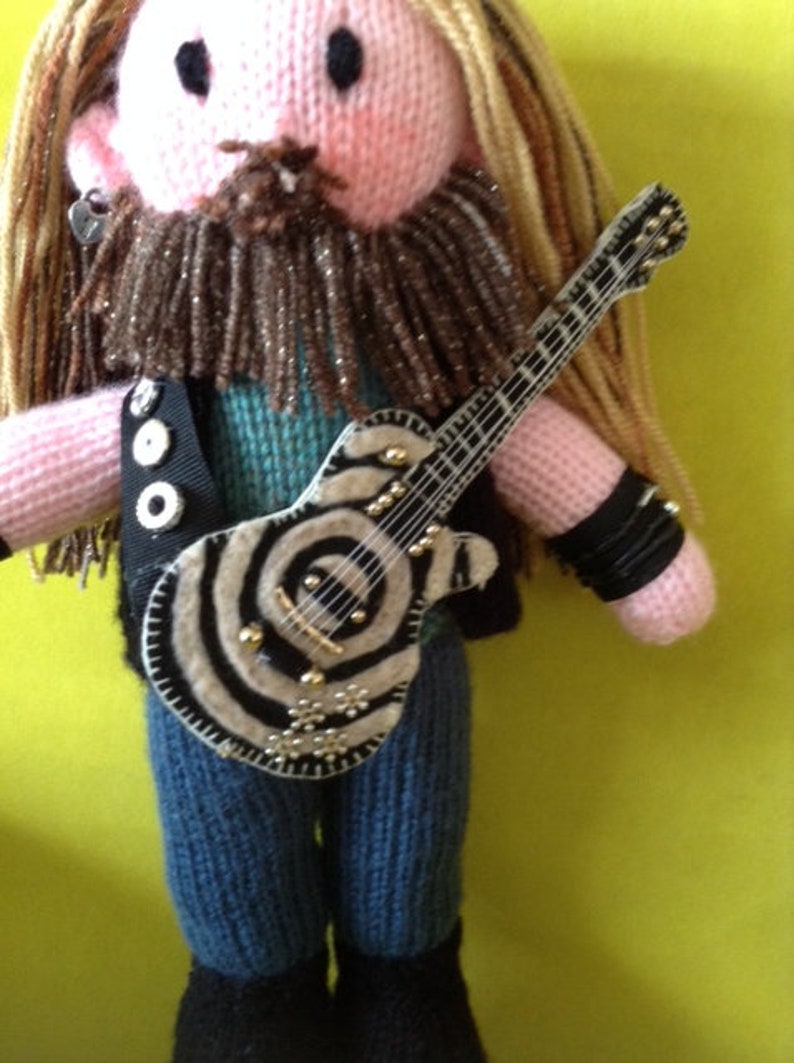 Ozzy & Zakk Knitting Pattern image 2