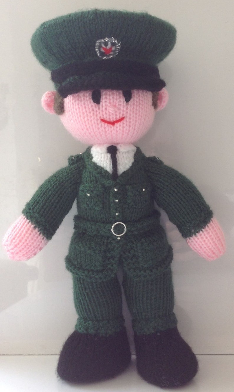PSNI Male Officer Knitting Pattern