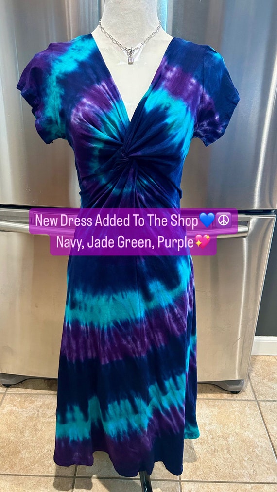 Women's Tie-Dye Short-Sleeved V-Neck Dress Women's Tie-Dye Short-Sleeved V-Neck Dress