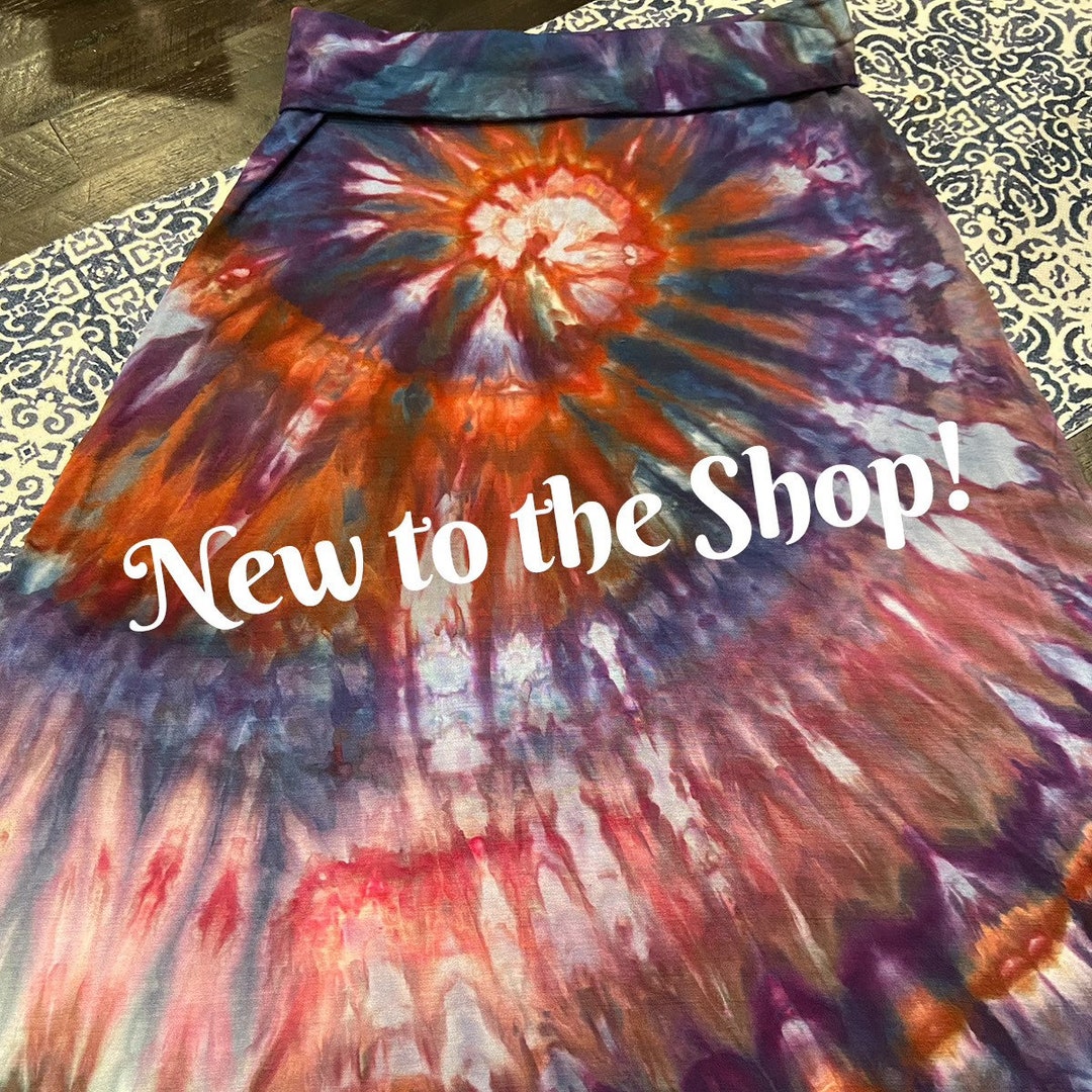 TIE DYE OFF SHOULDER TOP & ADJUSTABLE MAXI SKIRT SET