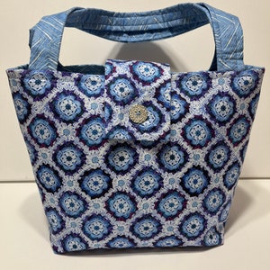 Schöne Blaue Blumen Design Bibel Tasche / Cover - Zeremonie - Taufe - 9-1 / 4 "L x 6" B x 1,5" T