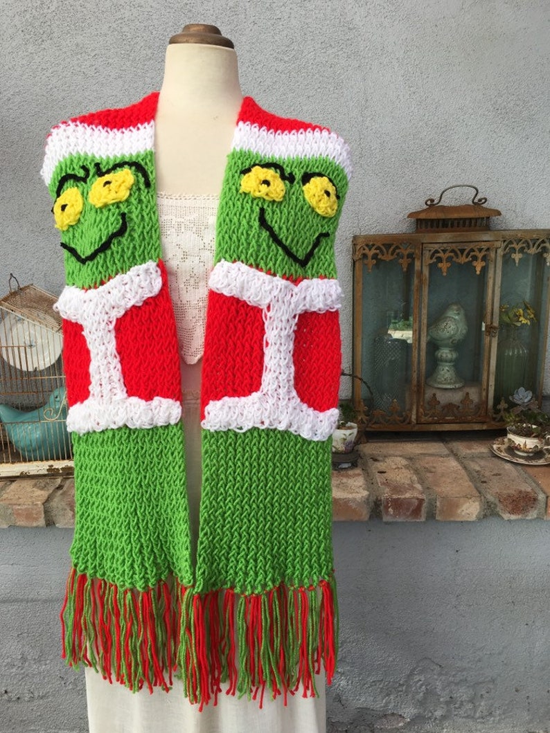 Grinch scarf