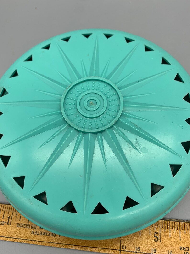 Fuller Brush Company, Round Lattice Air Freshener Hanging Holder, Closet Moth Protection