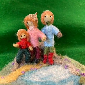 Woodland Scene Miniature, mini doll family, bendy dolls,miniature forest scene, miniature dolls , toy image 3