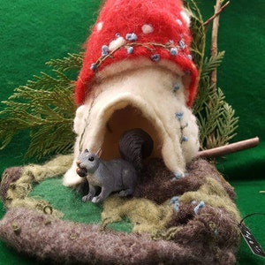 Needle Felted Mushroom Home and Playscape, Felt playscape for Pokemon, Lego, felted gnomes and foxes, squirrels and fantasy creations. image 3