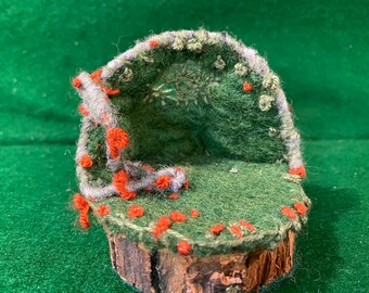 Forest Chair, Gnome Chair, Miniature Doll Hut, Needlefelted, Doll Hut