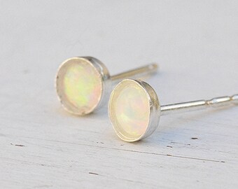 Silver opal earrings,opal stud earrings,silver studs,white opal studs,dainty earrings,opal stud earrings,minimal earrings,sterling silver