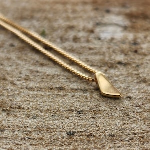 Tiny Gold Necklace,Dainty Nugget Necklace, Small Charm Necklace, Simple necklace, Tiny Pendant Necklace