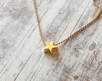 Goldene Halskette, zierliche Stern Halskette, kleine Halskette, goldenen Stern Halskette, zierliche Schmuck, zarte Kette, Stern-Anhänger-577
