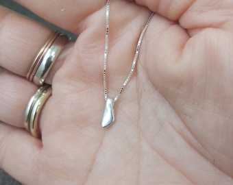 Tiny Silver Necklace,Dainty Sterling Silver Necklace, Nugget Necklace, Small Charm Necklace, Simple necklace, Tiny Pendant Necklace