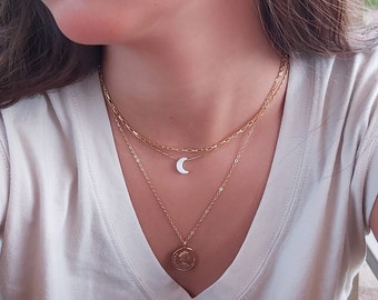 Dainty Moon Opal Necklace, Silver Moon Necklace, Gold Filled or 925 Sterling Silver ,Crescent Moon Pendant, Opal necklace,Opal Moon Necklace