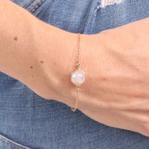 Gold Moonstone Bracelet,Dainty Bracelet,Birthstone Bracelet,Moonstone Jewelry, Gold Filled Bracelet,Gemstone bracelet