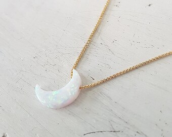 White Moon Opal Necklace,Gold Filled 925 Sterling Silver Necklace,Crescent Moon Pendant Necklace,Opal necklace,Opal Moon Necklace