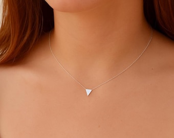Triangle necklace,silver triangle,geometric necklace,silver necklace,sterling silver,gift for her,delicate necklace,triangle jewelry -21032