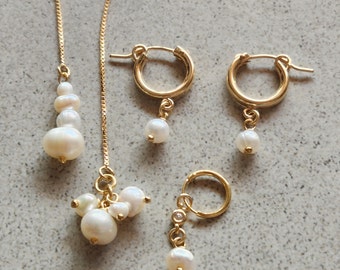 Dainty 14k Gold Filled Earring Set,Set Of Earrings, Gold Chain Earrings, Haggie Hoop Earrings, pearl Earring, Pearl and Gold Earrings Set