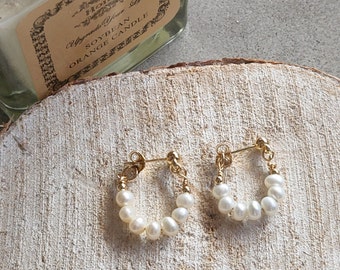 Gold Pearl earrings, Pearl Earrings , Small Pearl Earrings,Minimalist studs,Dainty Pearl Earrings, Pearl Earrings,Wedding Jewelry