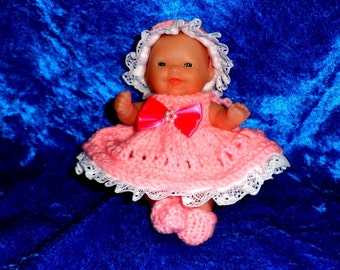 5" DOLLS CLOTHES. Knitting Pattern.