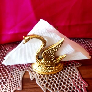 Porta carta velina decorativa a forma di cigno in bronzo, realizzata a mano, unica nel suo genere, decorazione per la casa, artistica e antica, realizzata a mano da artisti etnici indiani.