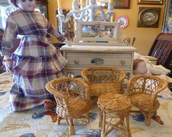 Antique/Vintage Wicker Fashion Doll House/Doll Furniture Porch/Garden Set 3 seats+ table EX