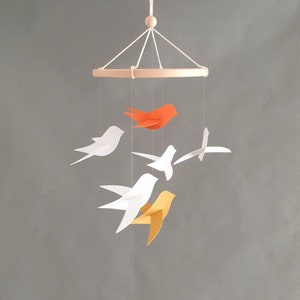 Giostrina piccola per bambini - 6 uccellini di carta colorati 15x30 cm Regalo di nascita