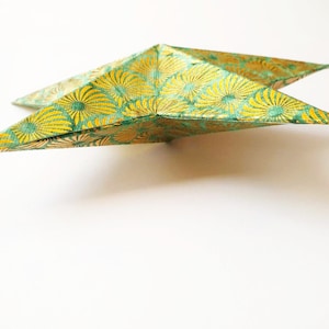 Stella 3D verde e oro 20 cm in carta riciclata - Decorazione natalizia