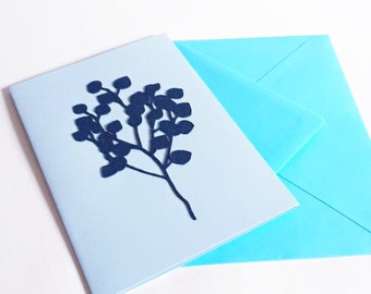 Carte 14x10,5 cm et Enveloppe avec Brin de Fleurs bleu Carte de Voeux.