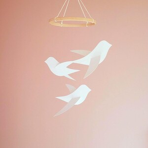 Personalized baby mobile - 3 15cm birds on wooden circle Choice of size and color