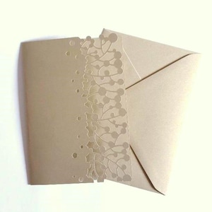 Durchbrochene Korrespondenzkarte mit Umschlag 15x10,50cm - Gold oder Silber - Ideal für alle Anlässe