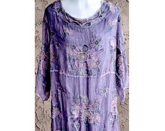 Embroidered Silk Dress / Purple Fabric / Metallic-Thread Embroidered Flowers / Knee Length / Pull Over / Vintage 2003 - Fits Size Large