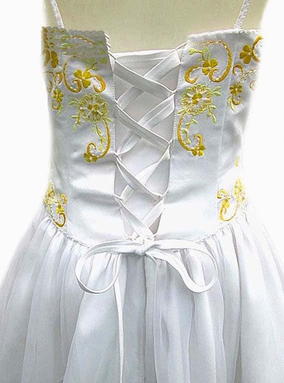 Wedding Gown  / New Unworn Condition / White / Ye… - image 3