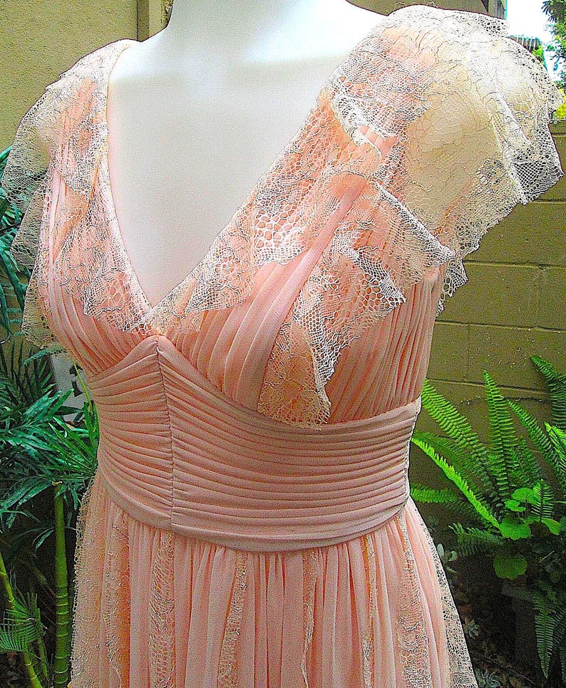 Vintage Adrianna Papell Pfirsich Kleid - Abendkleid mit Spitze, Größe 0 Bild 1