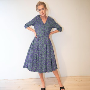 Vintage 1950s Purple & Green Floral Dress with Full Pleated Skirt and Net Underskirt/S/M