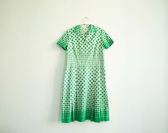 Vintage 1950s Green Polka Dot Cotton Dress: Mid-Century Summer Style, Size M