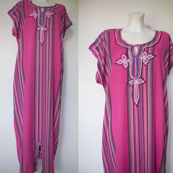 Vintage bright  pink  Orient caftani tunic dress  white   embroidery boho hippie festival long caftan robe/ house robe / Large /one size