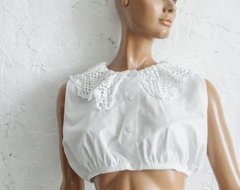 Vintage Dirndl Blouse: White Cotton Crochet Lace Cottagecore Top small