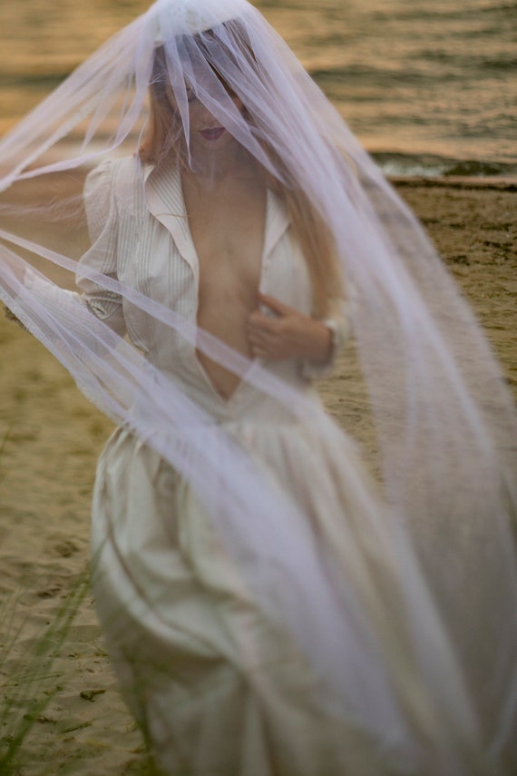 50s vintage woman bridal wedding veil/ creme color