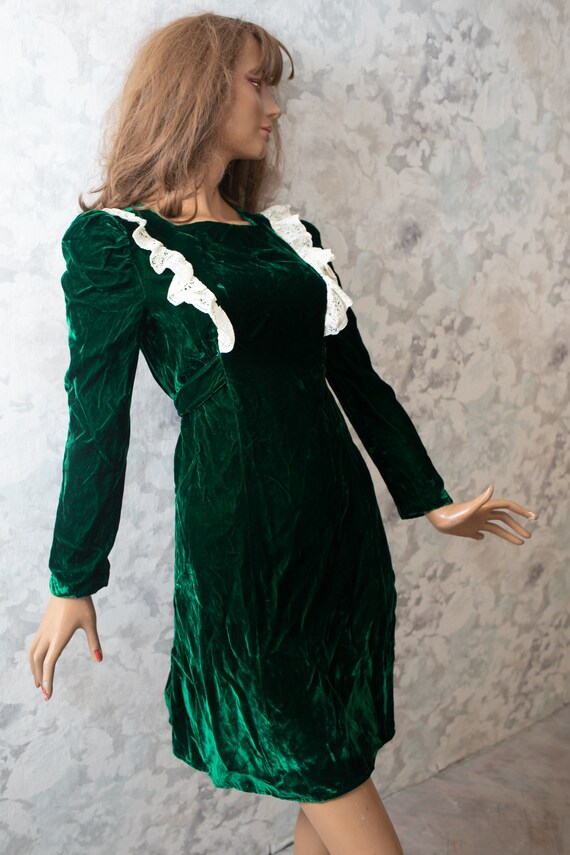 Victorian Style dress/  60s vintage emerald green… - image 6