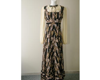 1970s Vintage Maxi Dress | Floral Folk Print Cotton Dress | prairie dress Victorian style maxi dress Gunne Sax style Hippie Boho/ Small