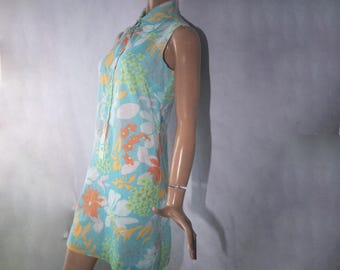 70s Mod Floral Print Light  Blue Dress/ Sleeveless Collared Summer Dress