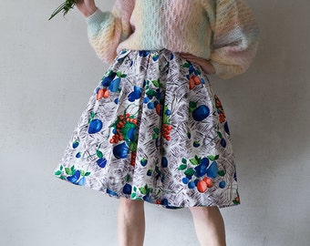 50s Vintage Cotton Novelty Print Skirt: Fruit Flare Skirt, Size Small