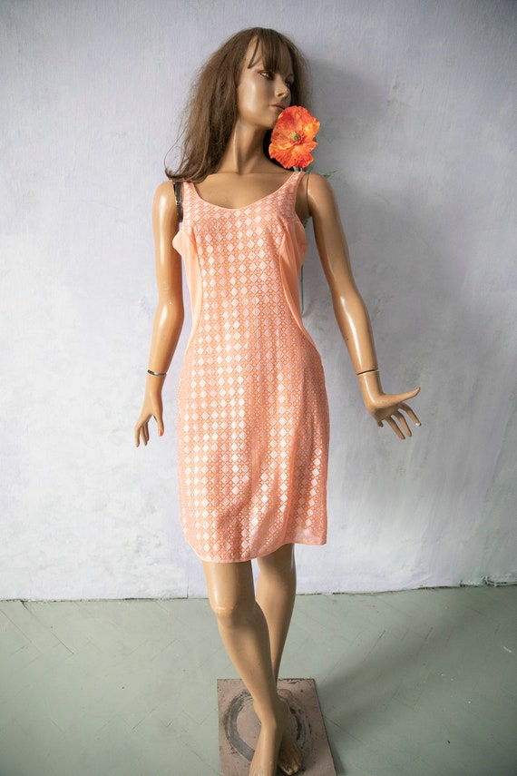 Salmpn pink dress slip 70s vintage nighty/mini le… - image 9