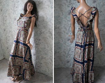 70s woman open lace up back hippie  bohemian dress/black ornamental print  maxi dress/ ruffle maxi dress/S