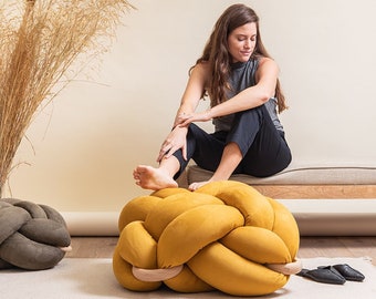 Großes veganes Wildleder Gelbes Wüstenkissen, Wildleder Bodenkissen, Knoten Bodenkissen, moderner Pouf, osmanisches Kissen, Pouf ottoman, Wildleder Pouf