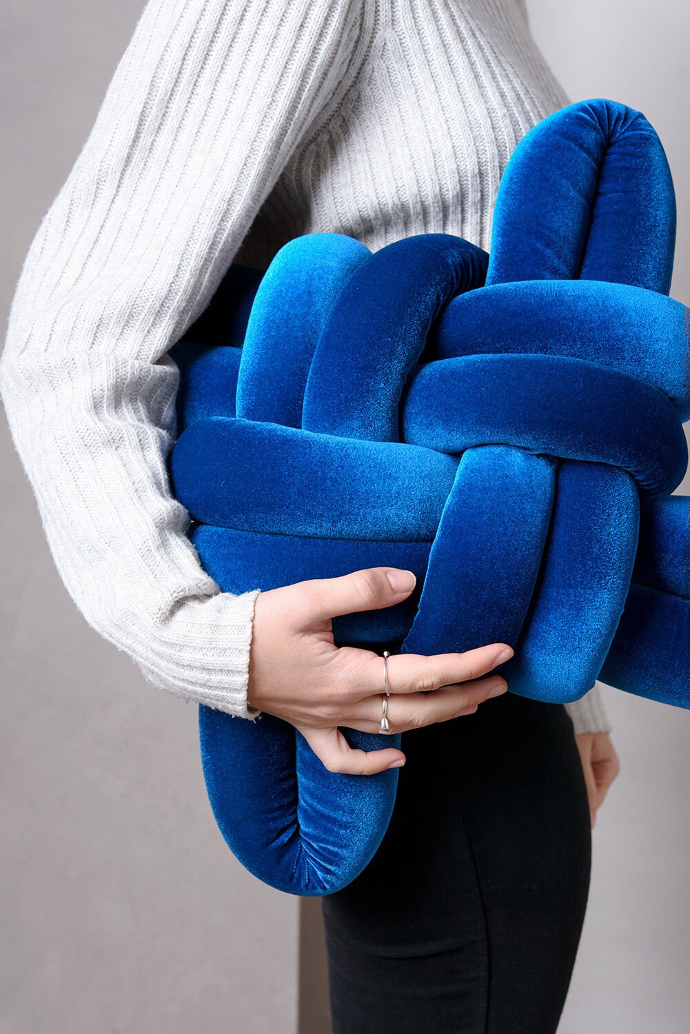 Royal Blue Velvet Knot Pillow Knot Pillows Knot Cushions Etsy