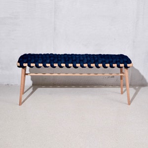 Geweven Bench In Indigo Blue Vegan Suede, Houten bank, ingangsbank, slaapkamerbank, fluwelen bank, afbeelding 1