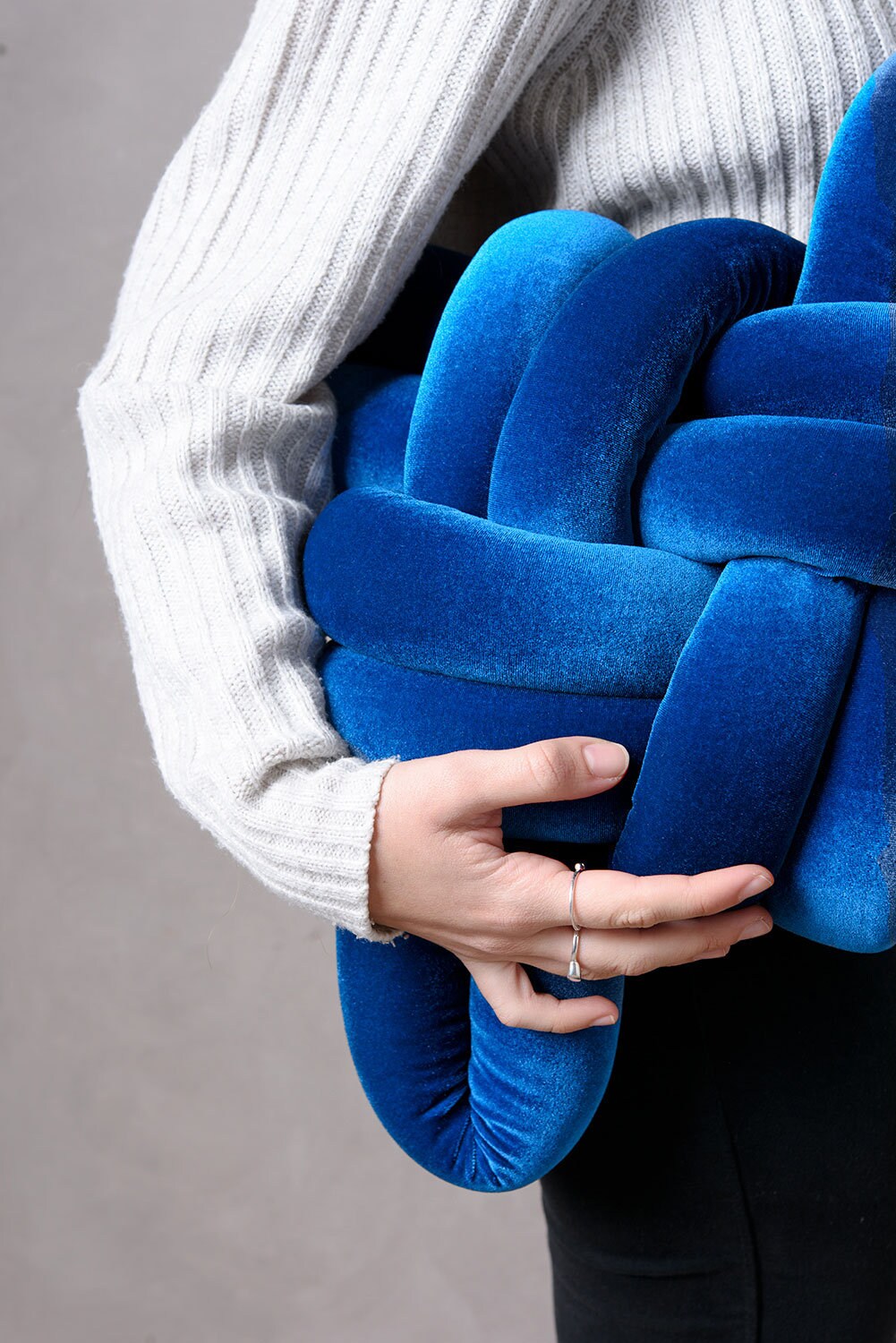 Royal Blue Velvet Knot Pillow Knot Pillows Knot Cushions Etsy